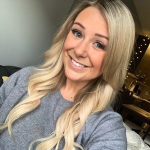 Meet your Posher, Christie